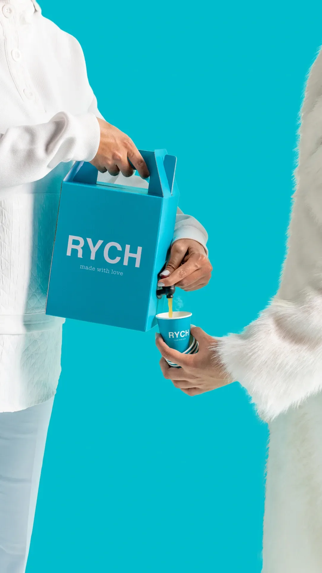 Rych shot vertical, for stories and reels.